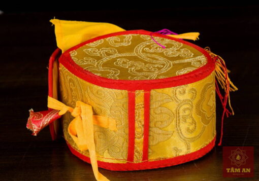 Trống Damaru màu vàng mặt da cừu xanh 13 cm - Ảnh 3